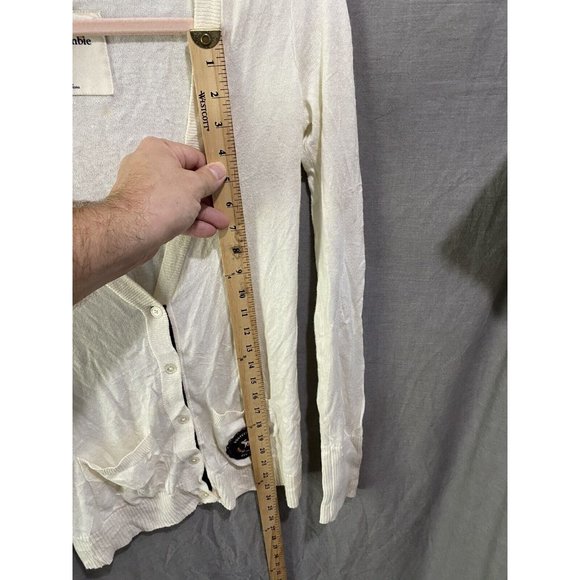 Abercrombie Sweater Girls XL White Logo Button Cardigan Sweater Kids. - Picture 8 of 9